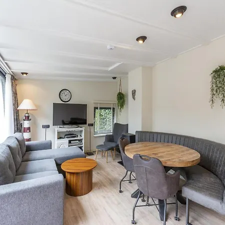 Holiday home Astounding With Patio Sint Maartensvlotbrug