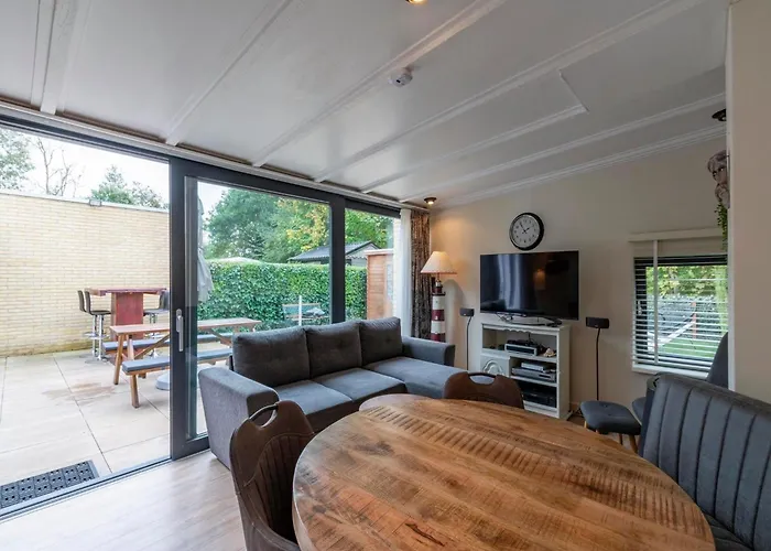 Near Sint Maartenszee Hébergement de vacances *