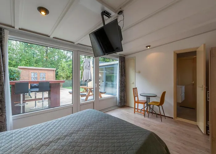 Near Sint Maartenszee Hébergement de vacances